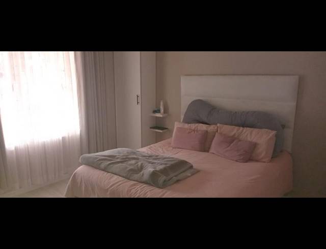 2 BEDROOM TOWNHOUSE FOR SALE IN SHERWOOD